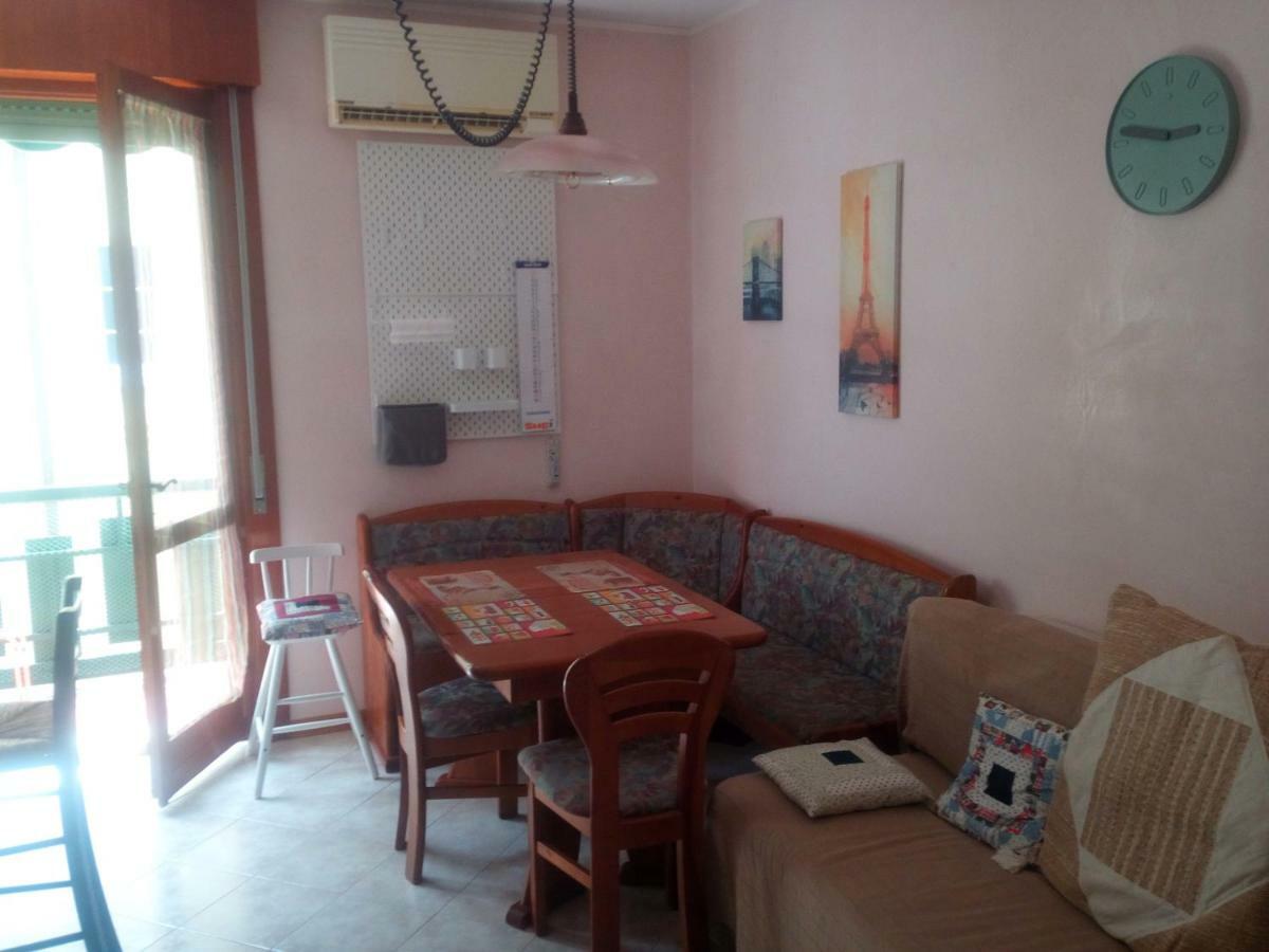 Appartamento Perco Riva Slataper Grado Luaran gambar